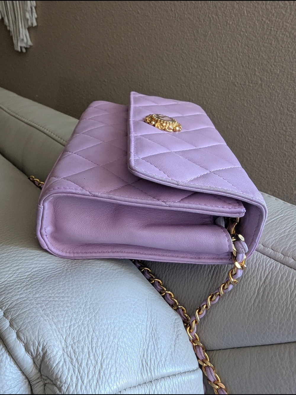 St. John Quilted Lilac Chain Crossbody Bag - Picture 4 of 11